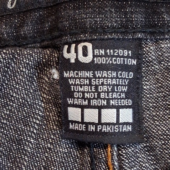 VTG Brooklyn Xpress Black Denim Long Jorts 13" inseam 40" Waist Y2K Baggy Shorts - Picture 3 of 8